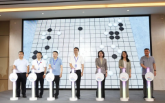 女子围棋青少年争霸赛吴依铭等九人两连胜
